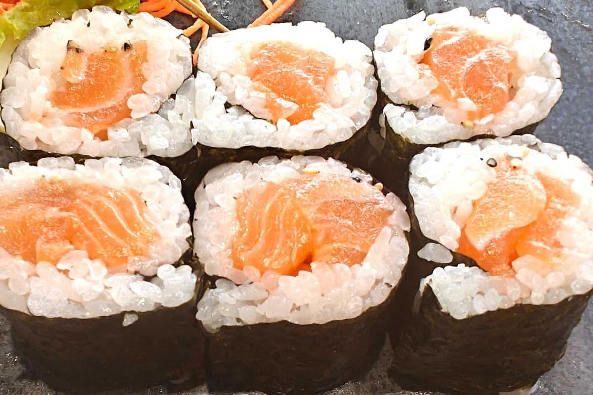 Salmon Maki