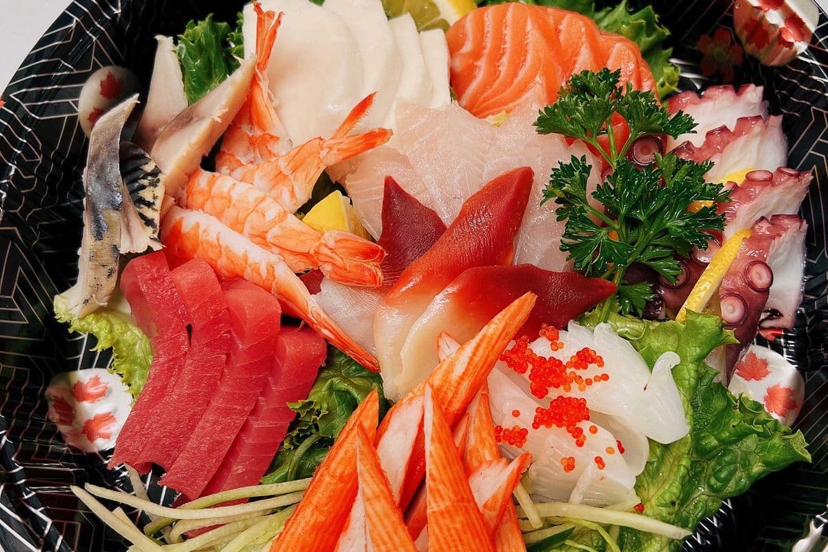 PT07. Sashimi Party Tray (40 pcs)
