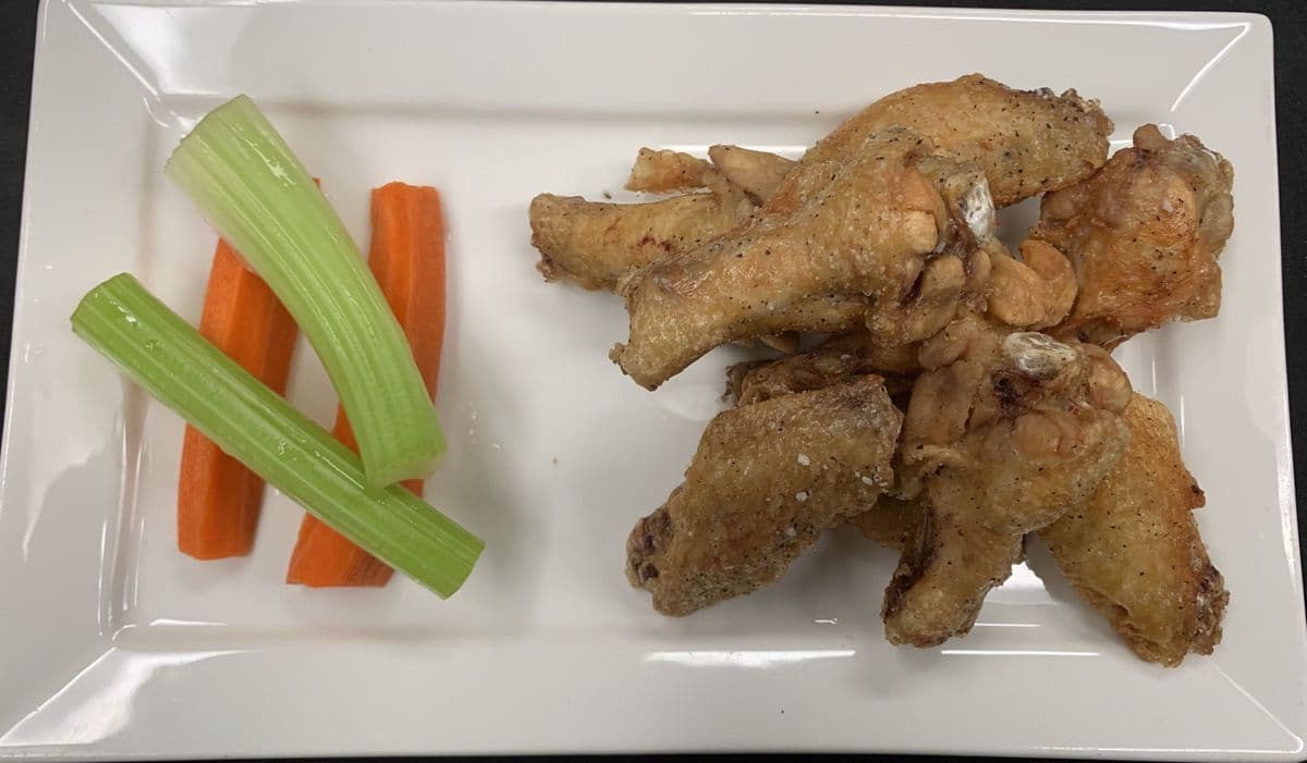 Taverns Famous Wings