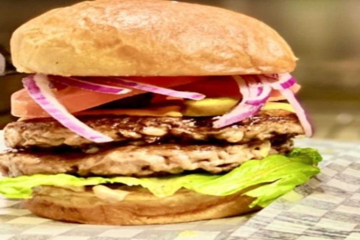 Deluxe Burger