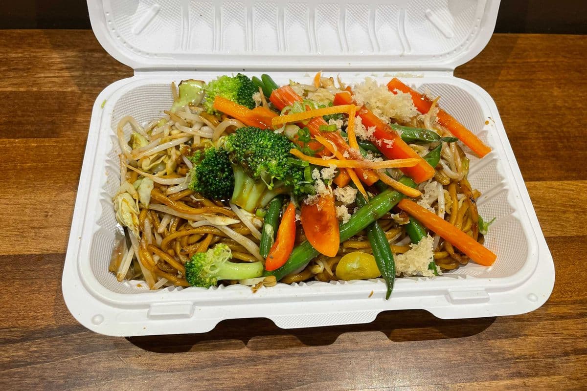 Yaki Soba (Thin Noodles)
