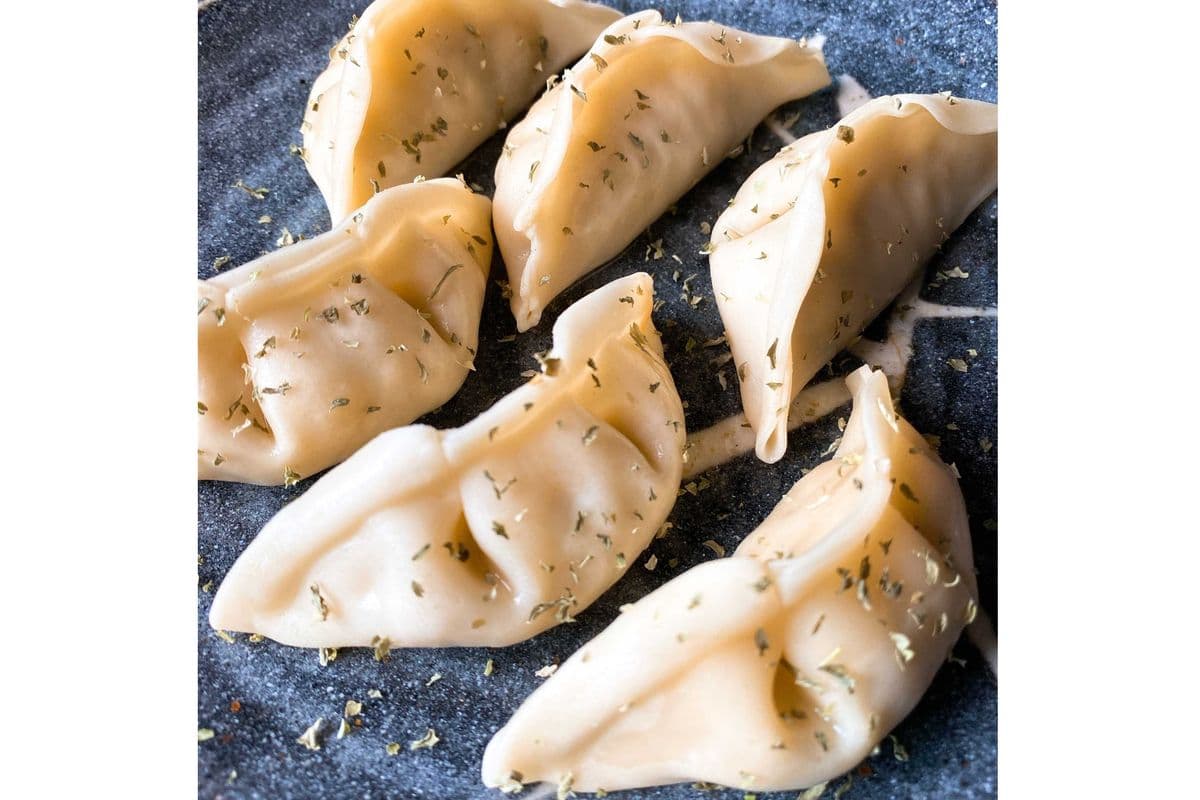Steamed Gyozas (6 pcs)
