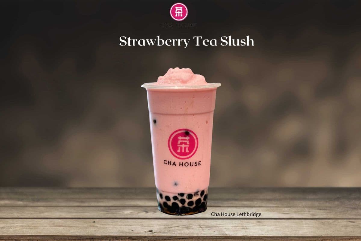 43. Strawberry Tea Slush (700ml)