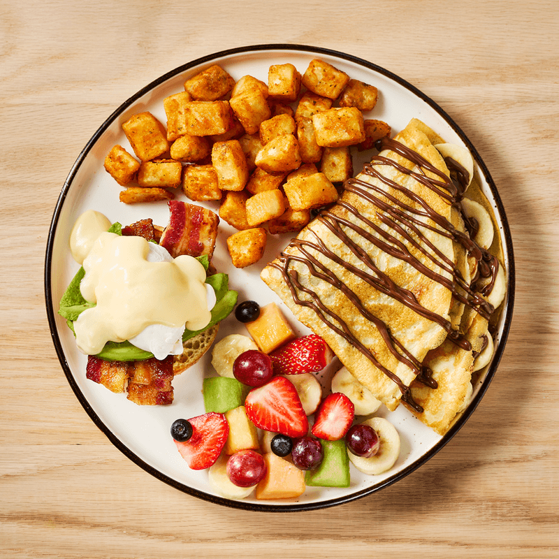 Avocat et Crêpe bananes & choco / Avocado Benedict & Banana chocolate crepe