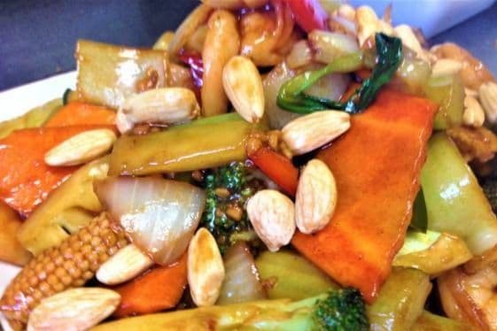 Seafood with Almonds and Mixed Vegetables