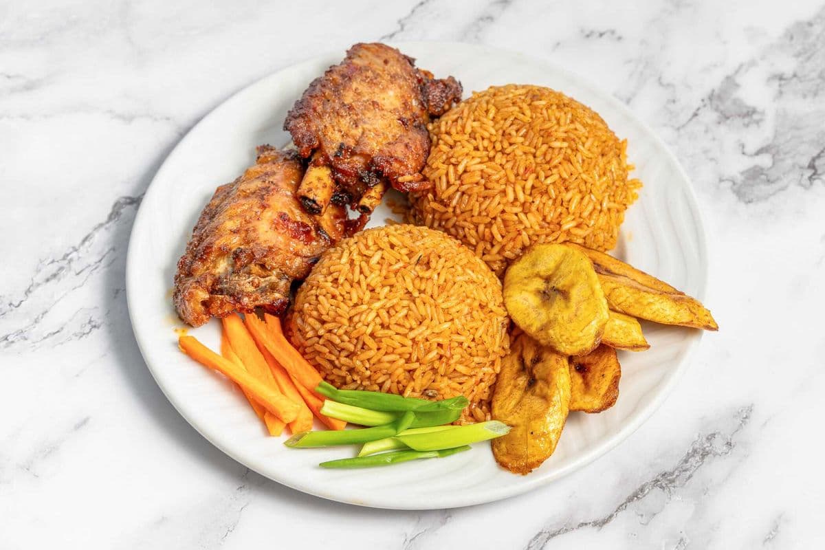 Jollof rice with Turkey (2 pcs)