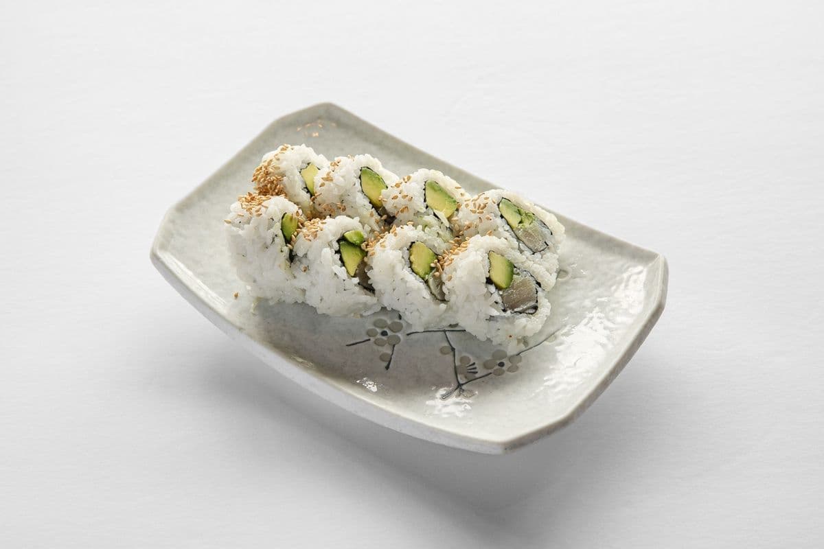 128. Tuna & Avocado Roll