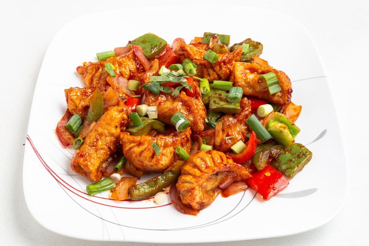 25. Chilli Vegetable Momo