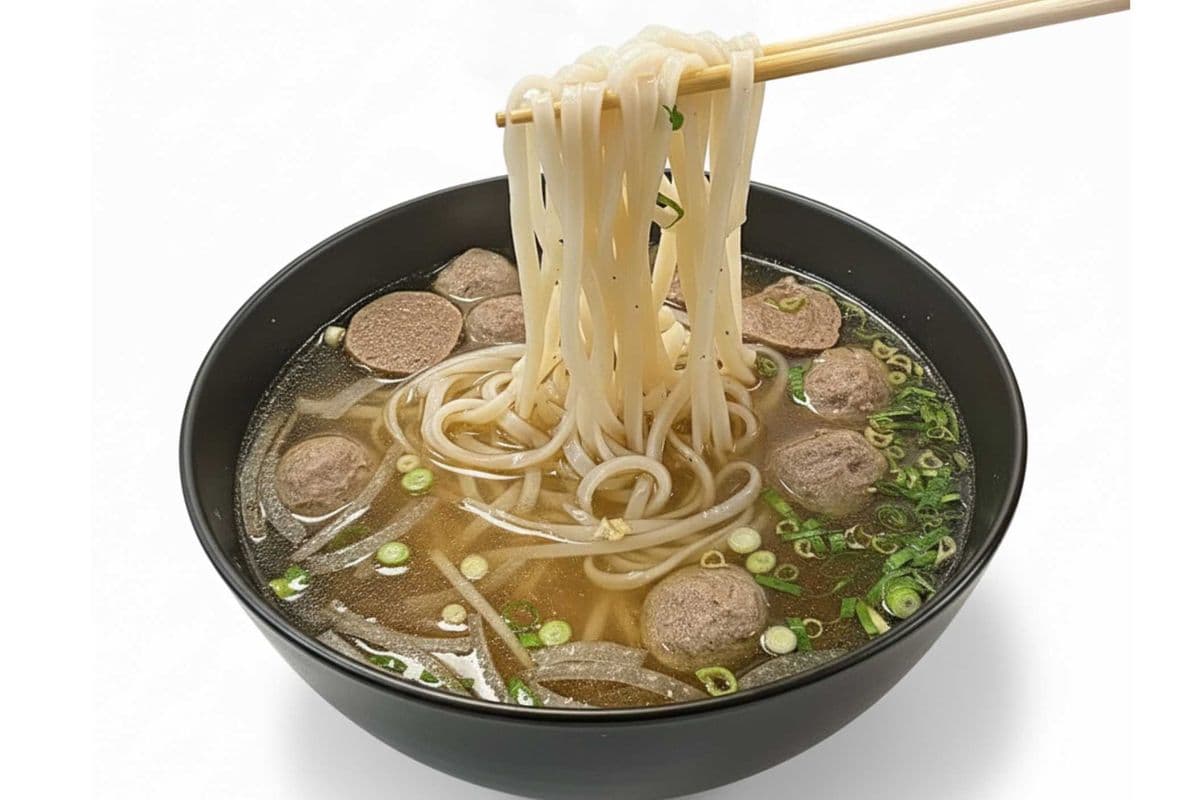 P8. BEEF BALL PHO