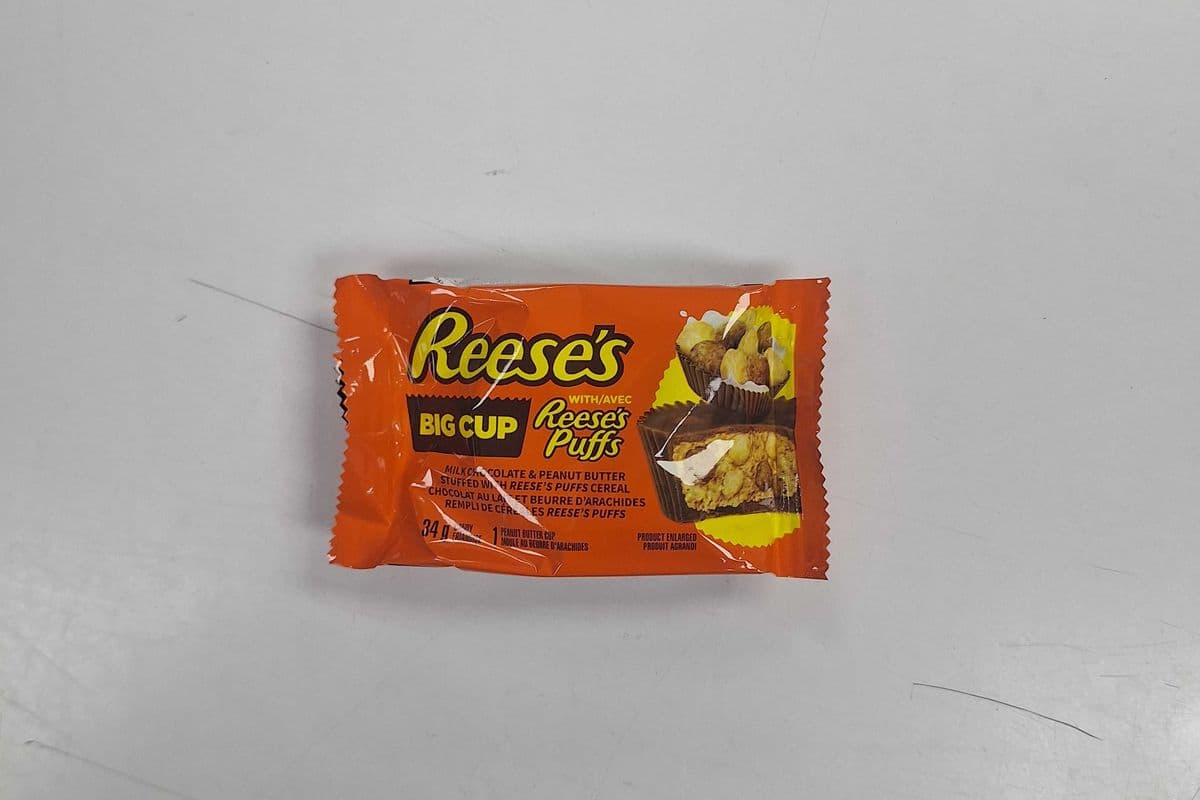 Reese's Big Cup (34 g) - $ 1.99