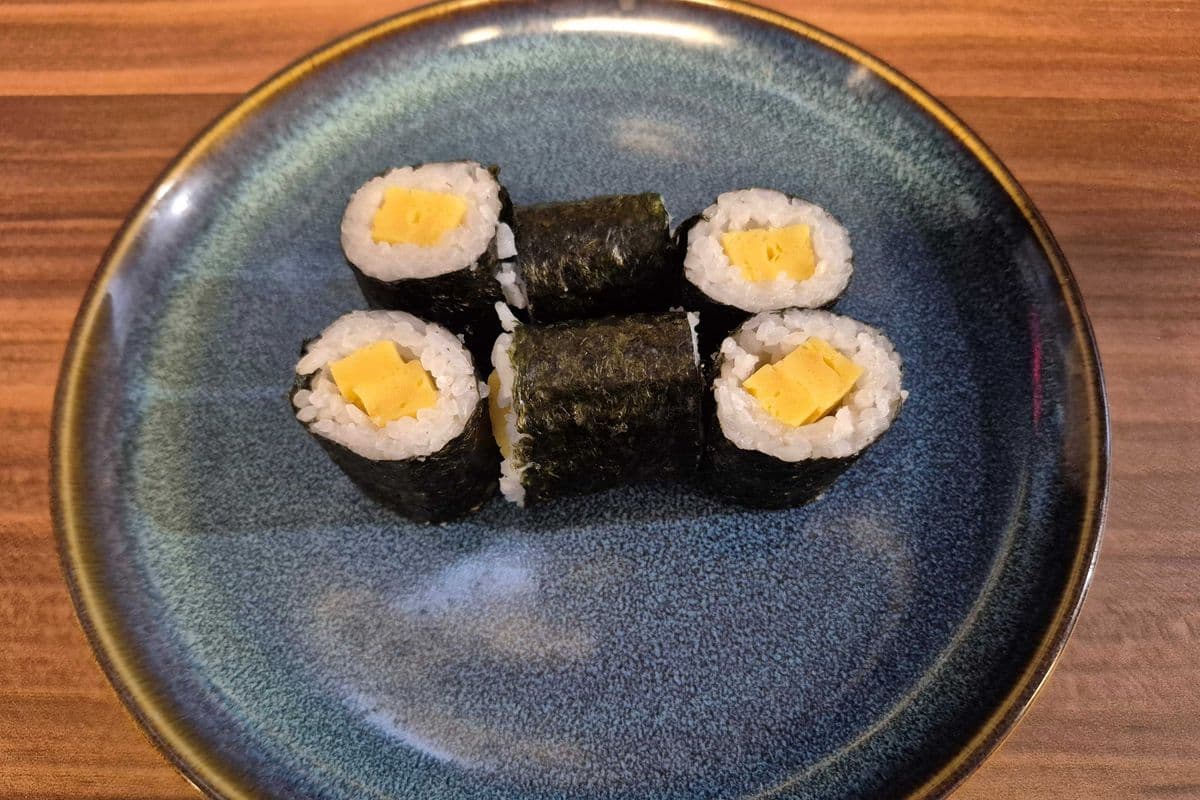 Tamago Roll