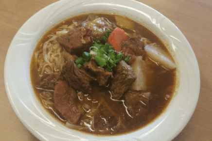 122. Stewing Beef Flank with Tomato Sauce and Noodles