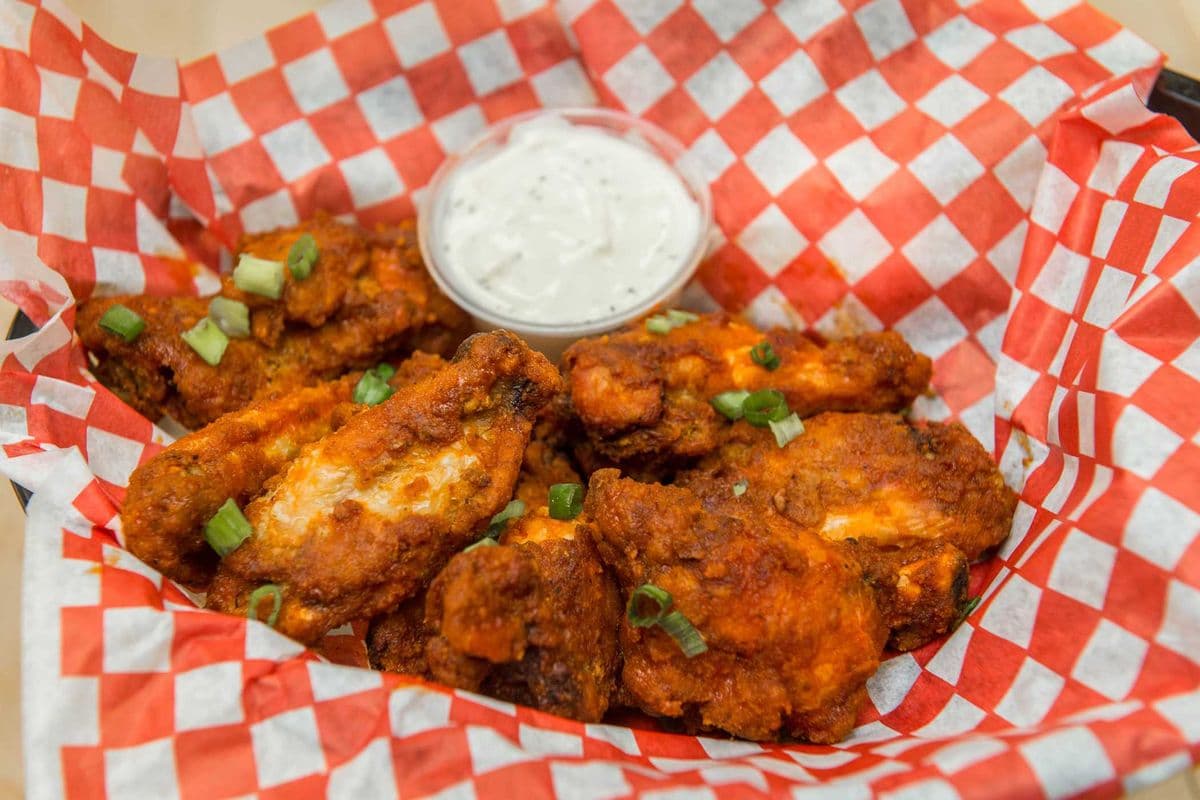 Wings (1 lb)