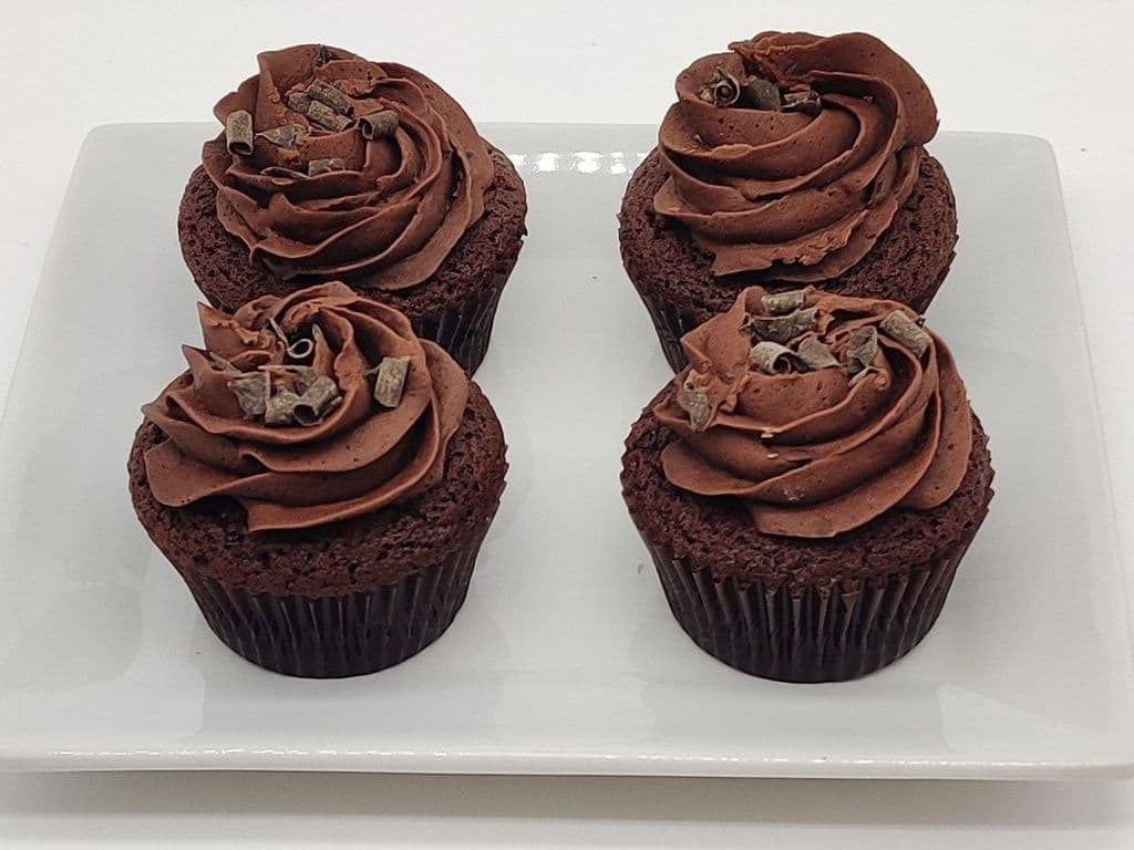 BLACKOUT CUPCAKE 4PK