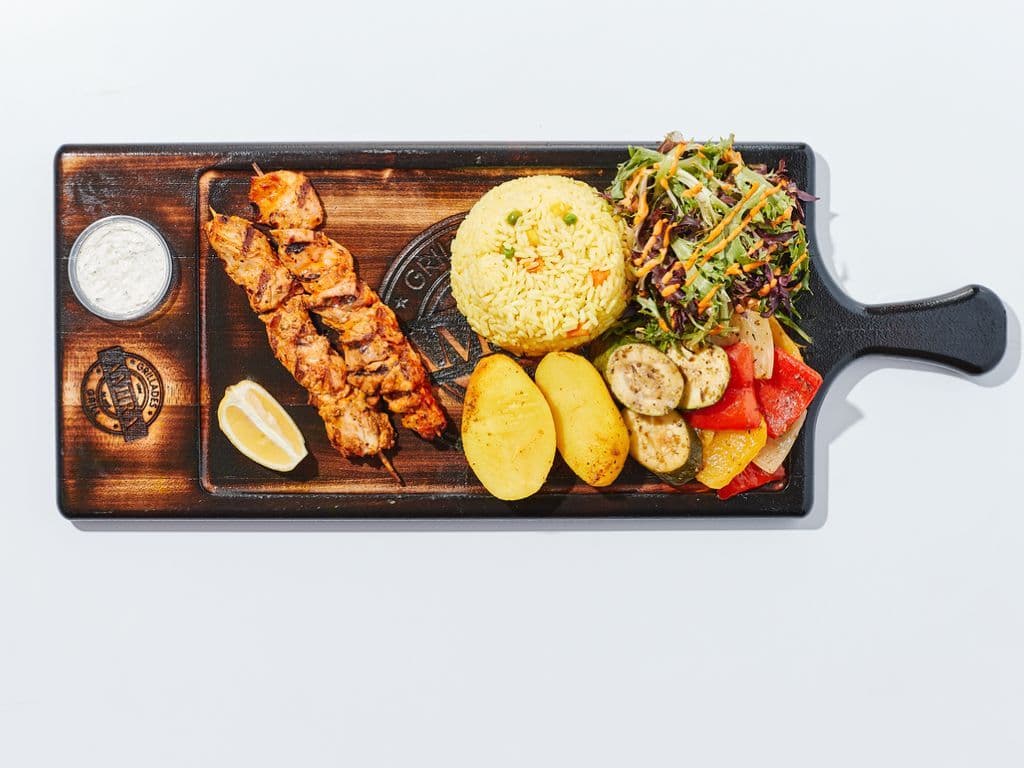 Souvlaki Poulet Plate (2 Brochettes)