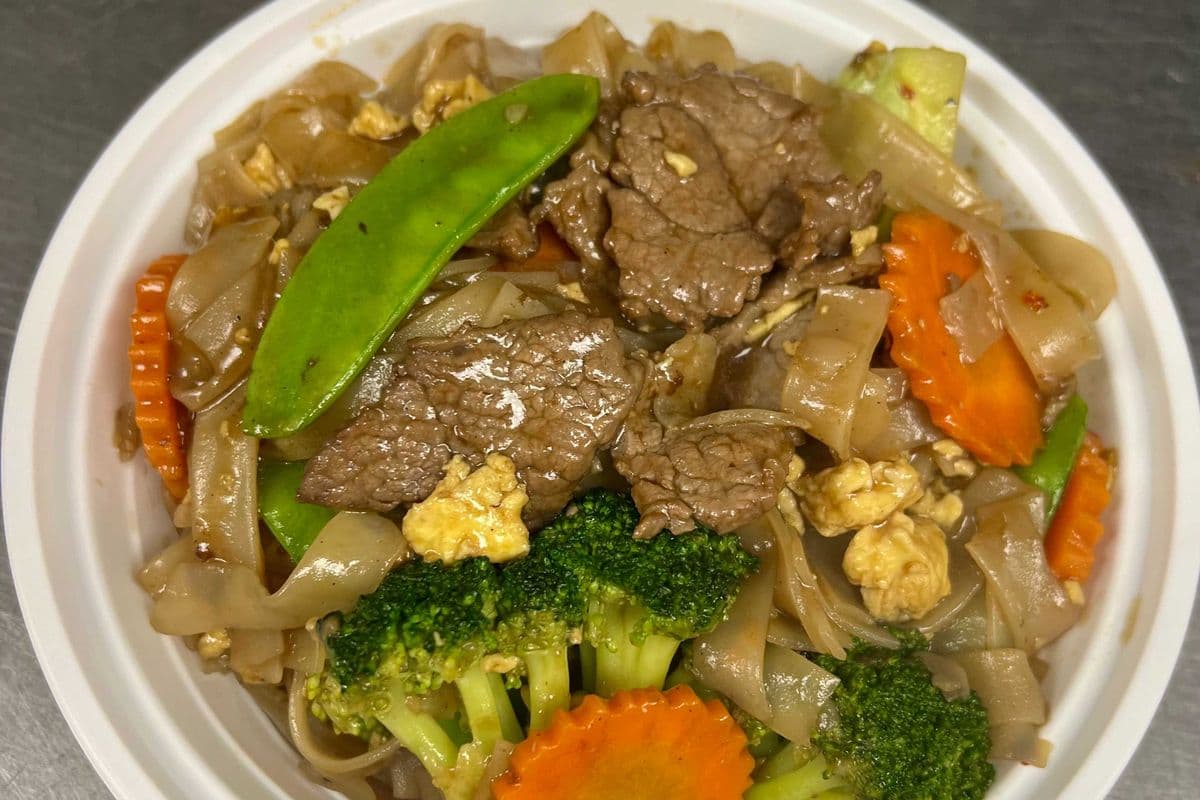 Pad See-Ew / Sweet Soy Noodles