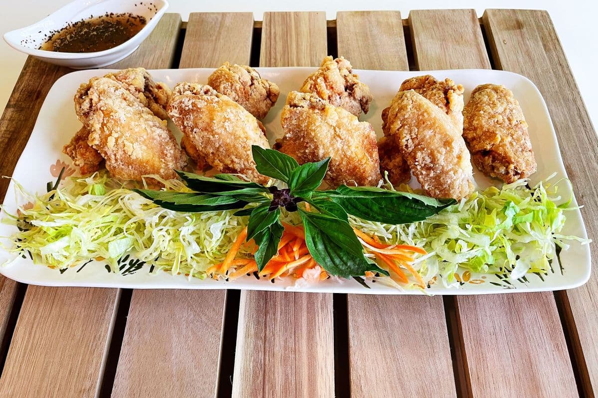 Fried Chicken Wings (9 pcs)