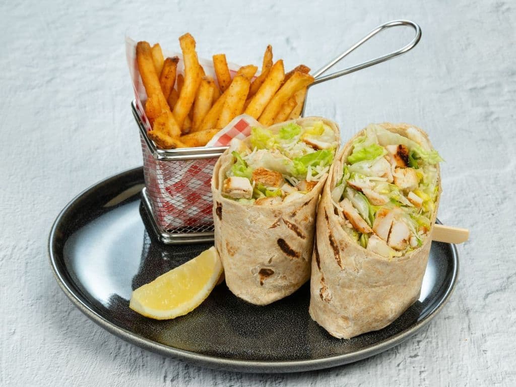 Chicken Caesar Wrap +1 Regular Side