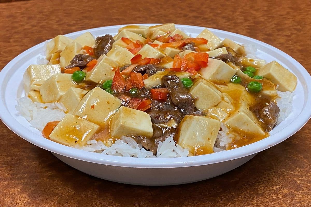 BOGO - Ma Po Tofu on Rice / 麻婆豆腐蓋飯