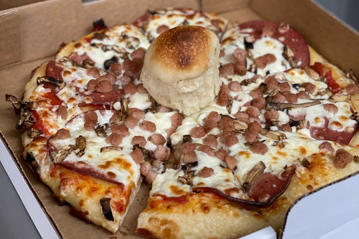 21. 12" Pepperoni, Mushroom, Bacon Pizza (CANADIAN)