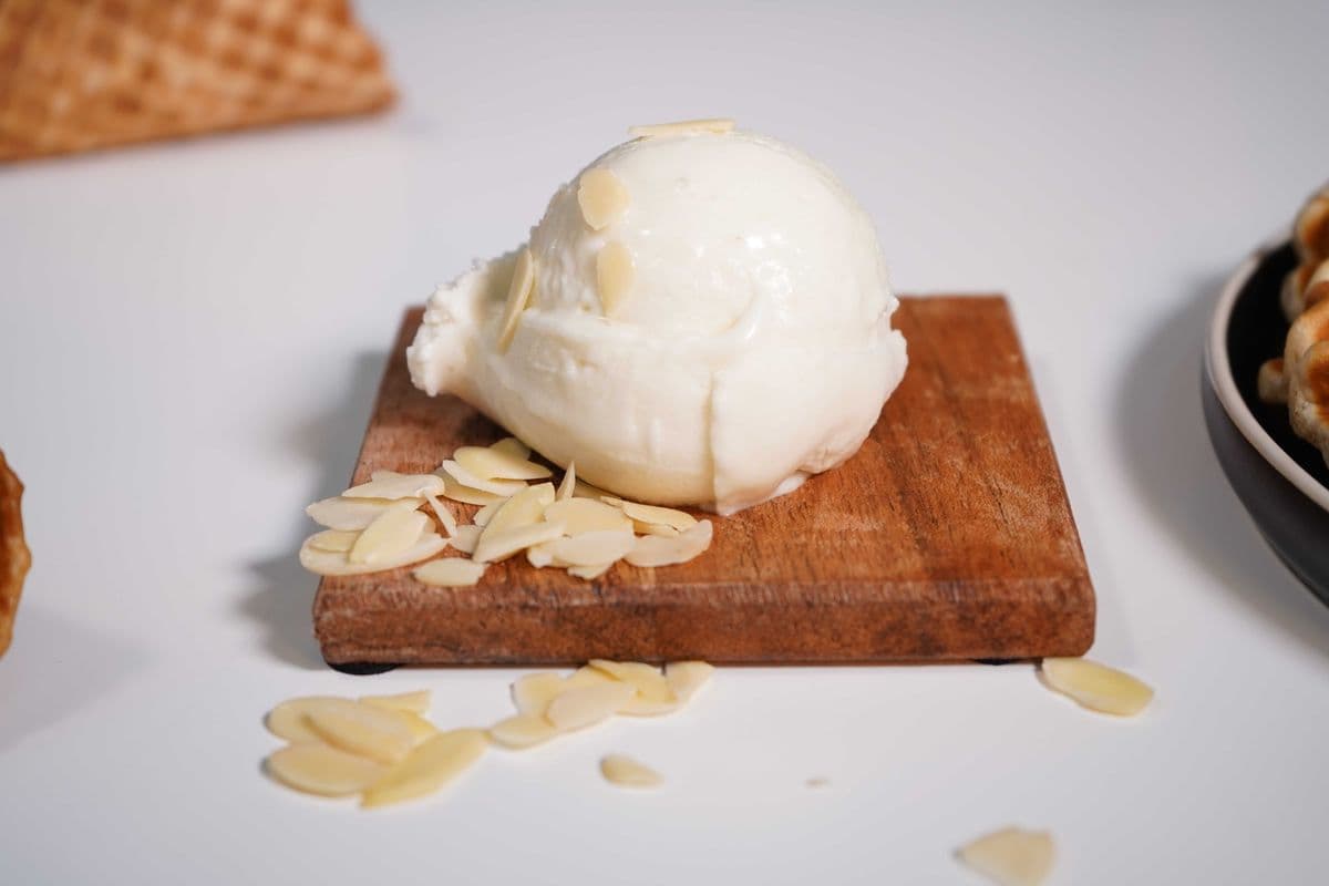 Pot 1060 ml crème glacce - Amande / Bowl 1060 ml ice cream - Almond