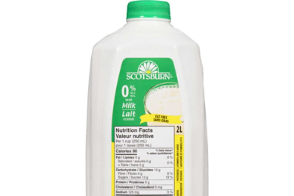 0% Skim Milk Scotsburn (2 L)