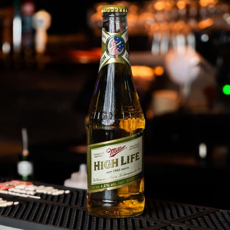 Miller High Life (355ml) 4.6% / Miller High Life (355ml) 4.6%