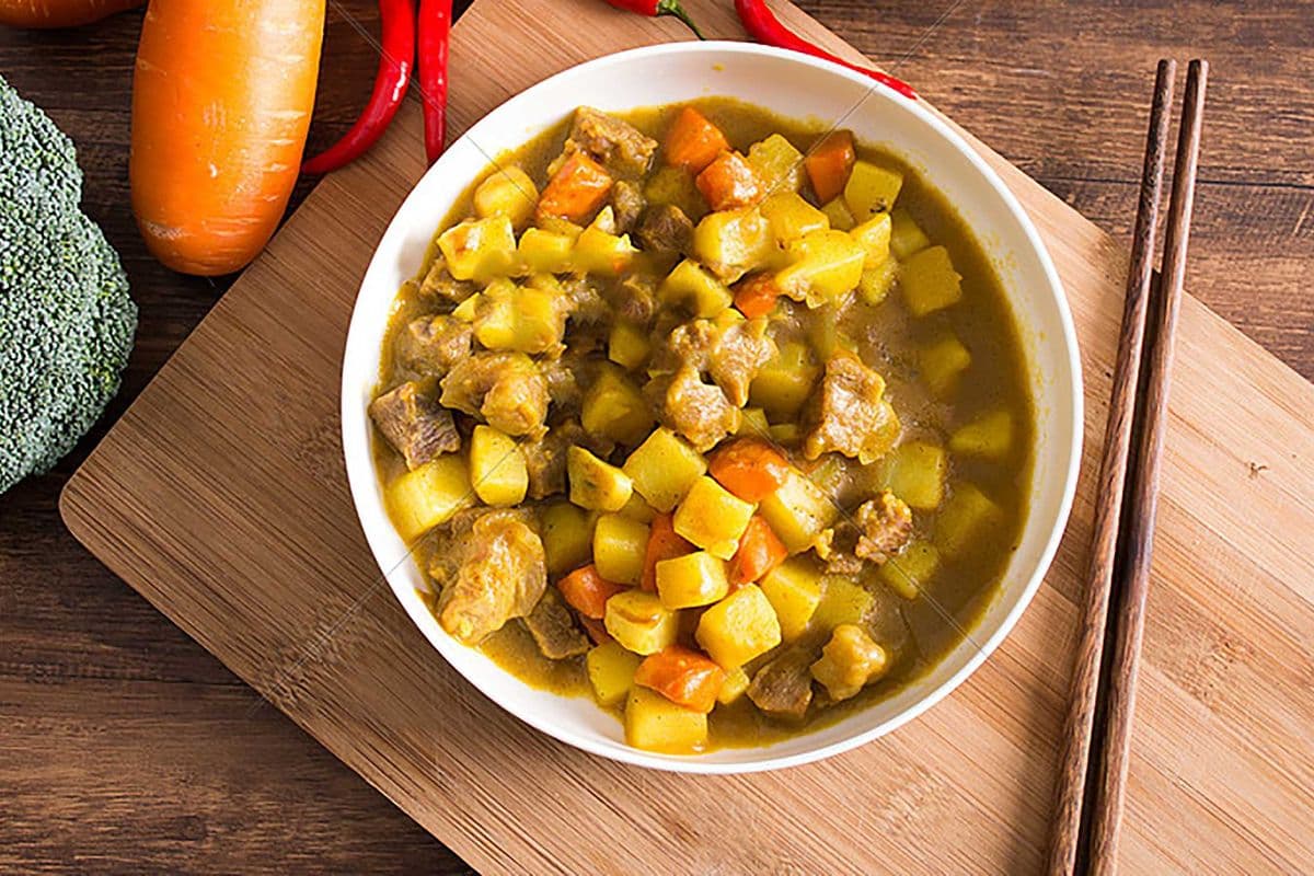 G10.Sliced Beef with Curry Sauce (Curry Beef)
