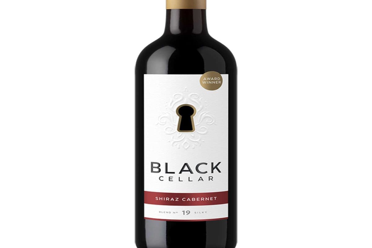 BLACK CELLAR SHIRAZ 750ML (1 x 750 ML )