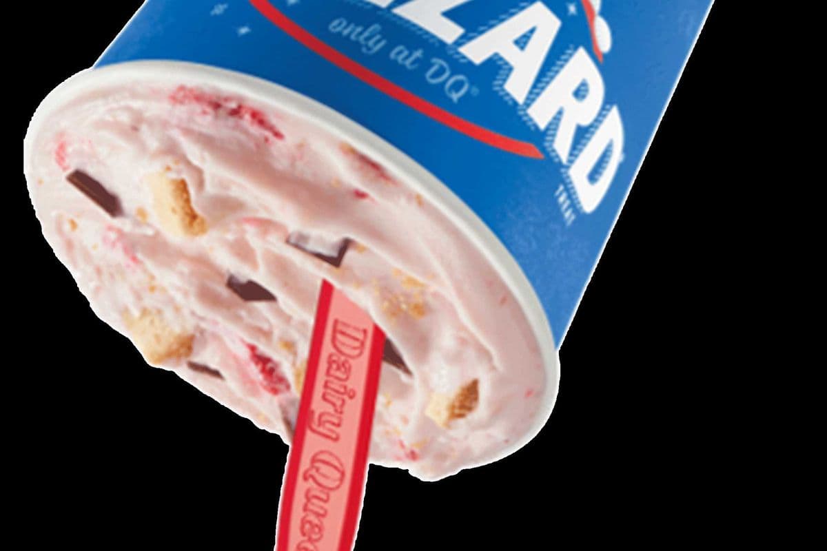 Dipped Strawberry Cheesecake Blizzard®