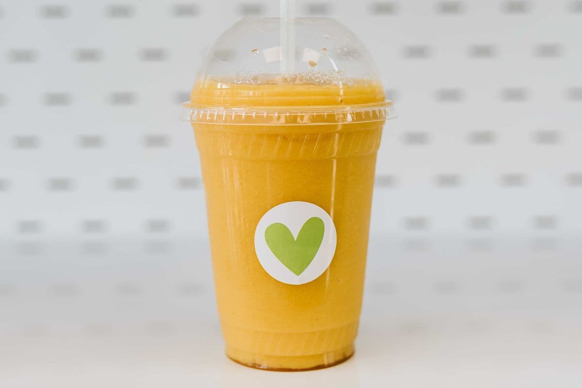 Golden Peachango Smoothies (16 oz)
