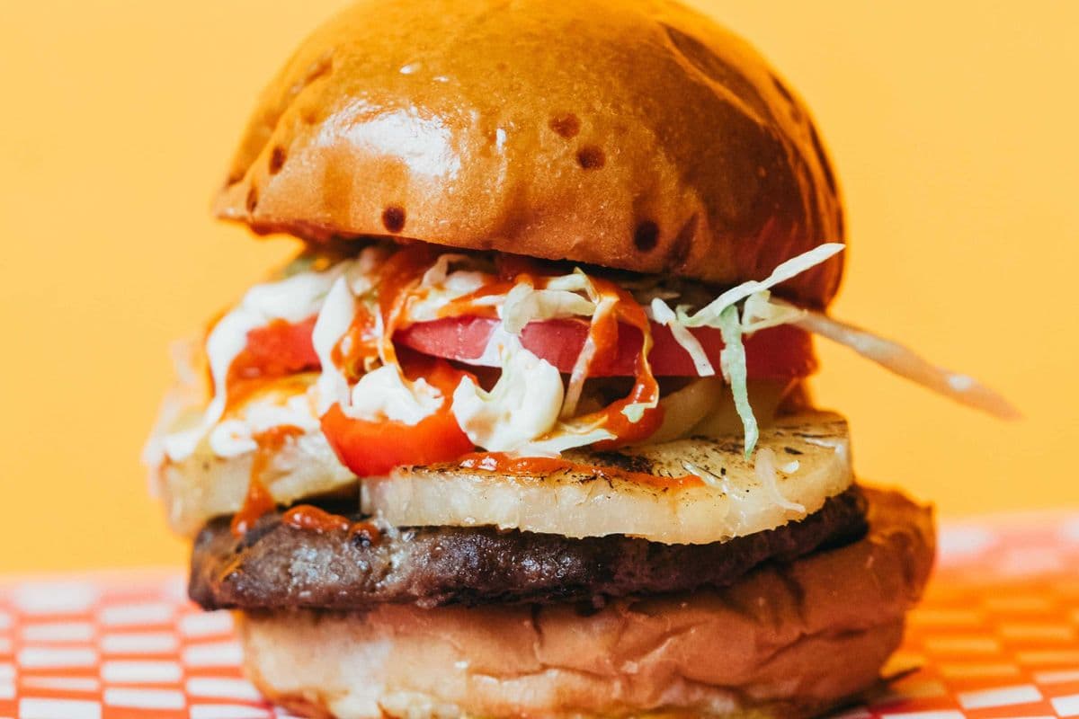 Burger hawaïen épicé (5 oz) / Spicy Hawaiian Burger (5 oz)