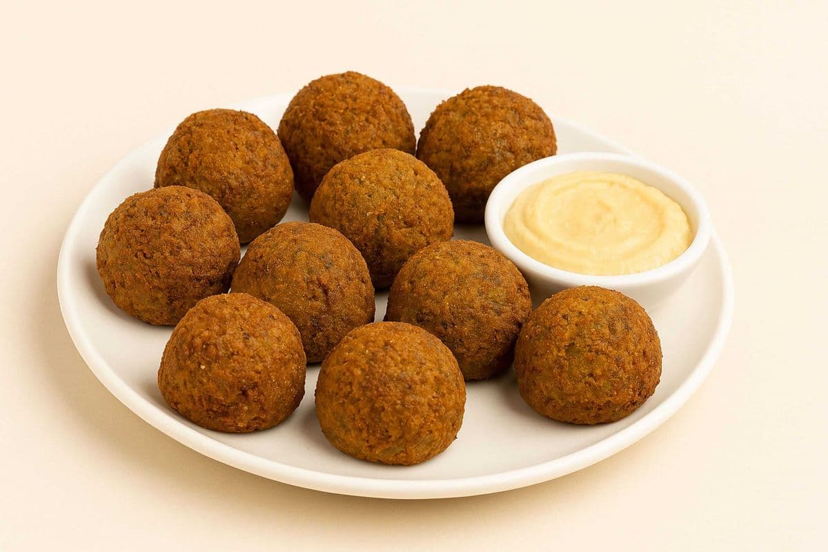 Freshly Made Falafel Balls (5 pcs) and Hummus Dip or Tzatziki Dip