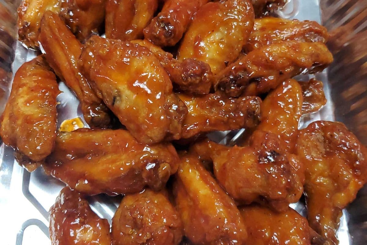 Chicken Wings (18 Wings)
