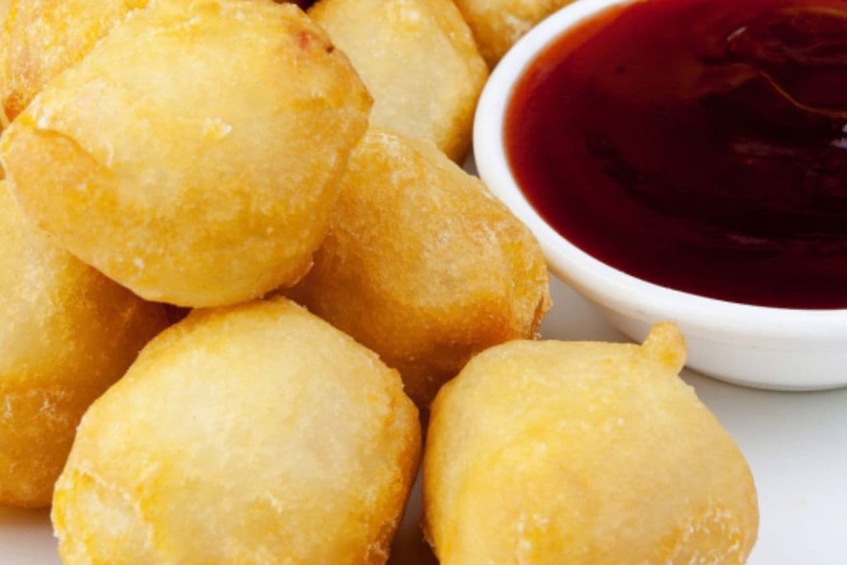 29. Chicken Balls (12 pcs) (S &S Sauce (6oz))
