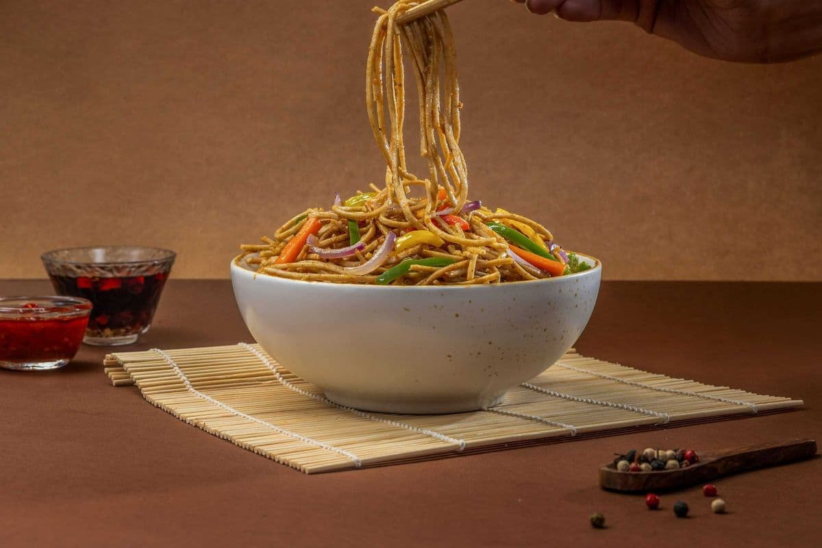 Vegetable Hakka Noodles