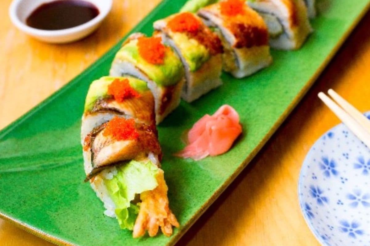 Dragon Roll (8 pcs)