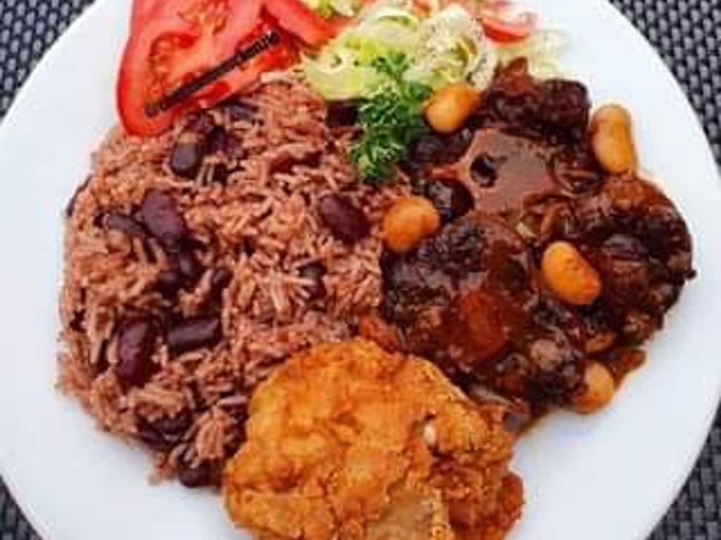 Combo: Fry Chicken and Oxtail