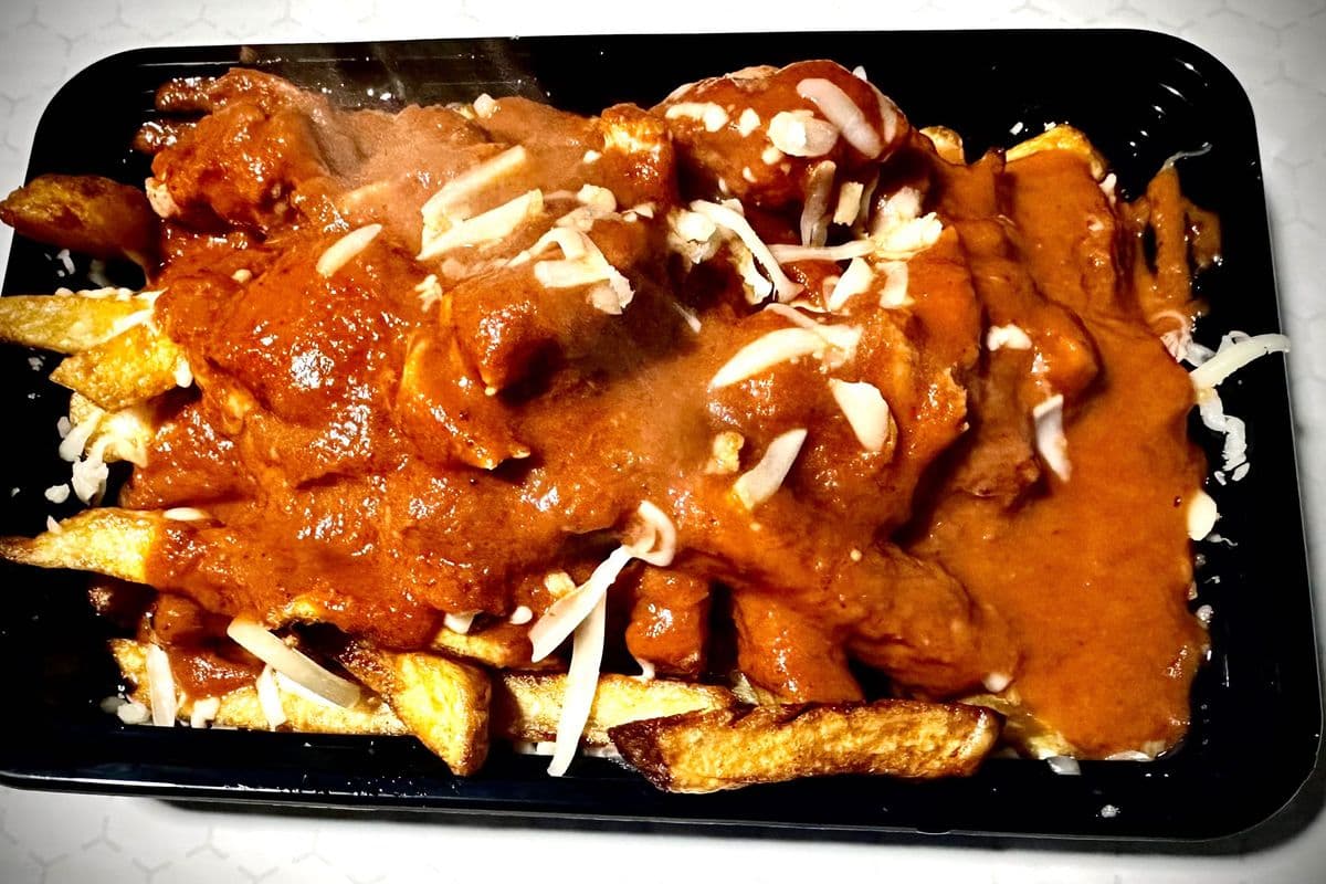 Butter Chicken poutine