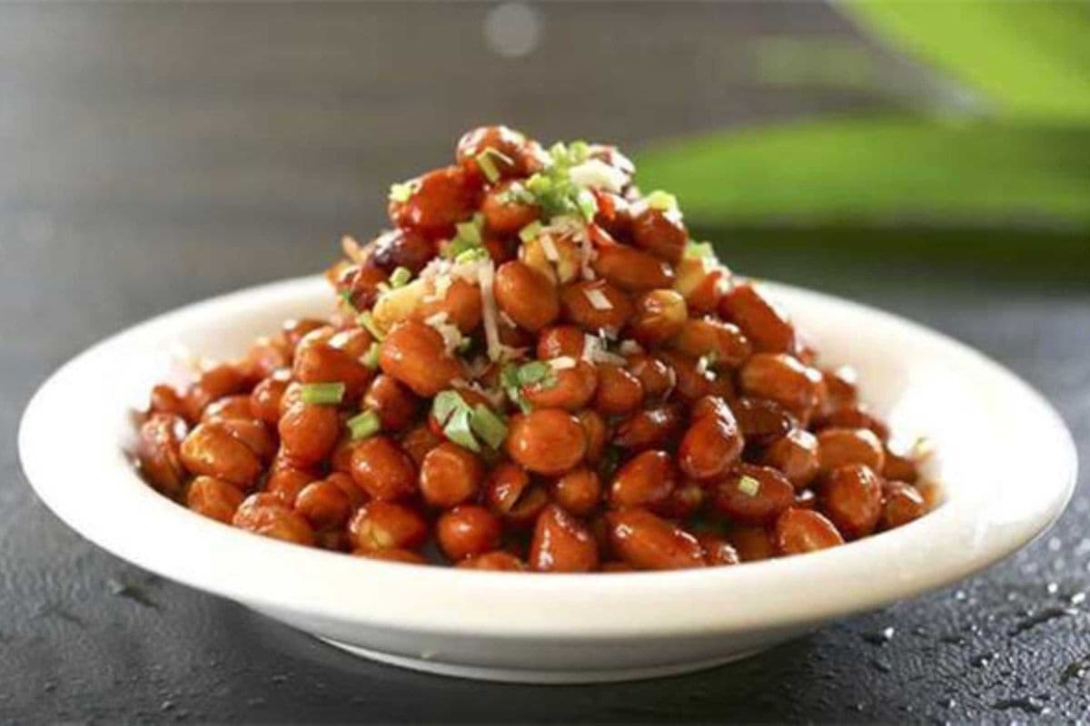 Deep-Fried Peanuts Pickled in Vinegar (老醋花生)