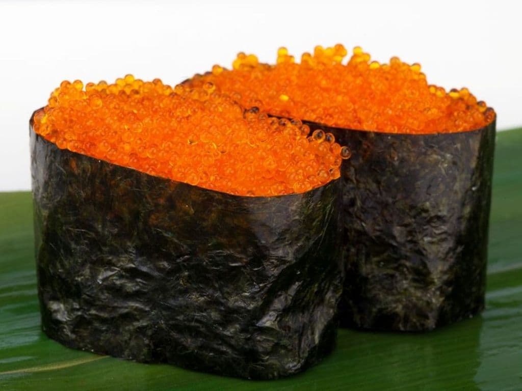 413. Tobiko Sushi(3pc)