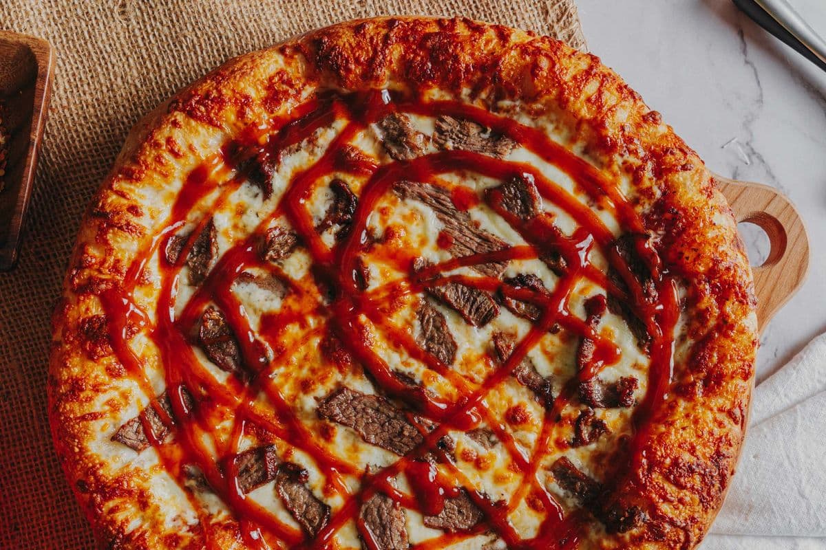 12" Medium Steak Pizza