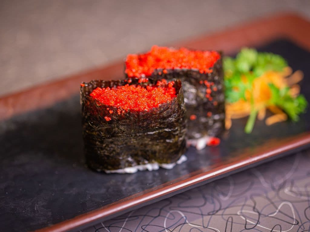 Flying Fish Roe (Tobiko) Sushi (2pcs)