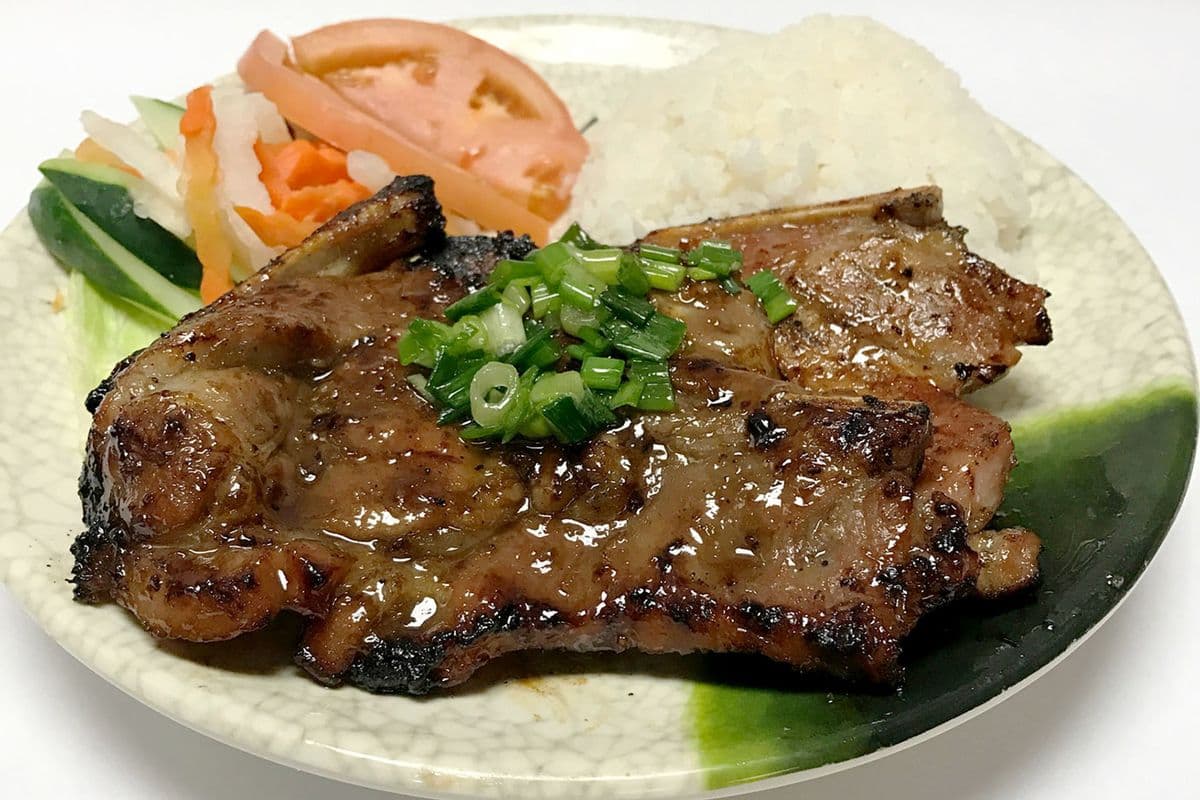 26. Grilled Pork Chop with Rice / Cơm Sườn
