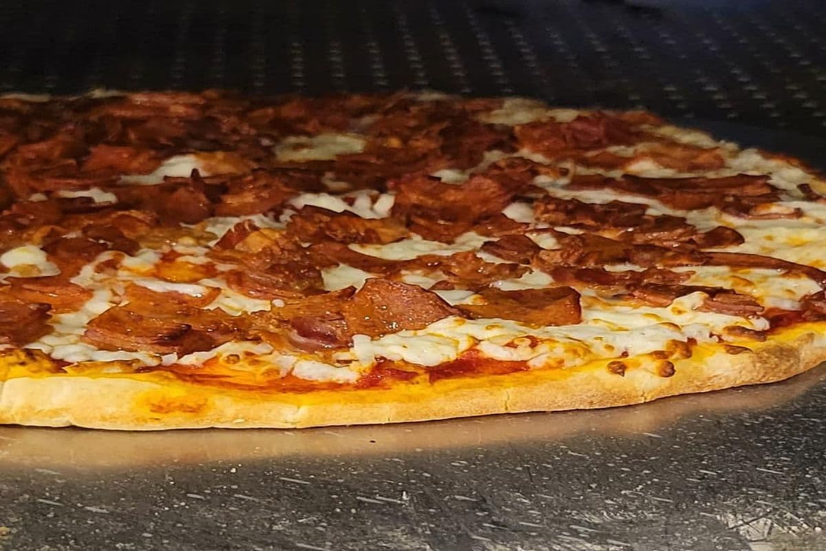 Pizza Bacon et Oignons / Bacon and Onions Pizza