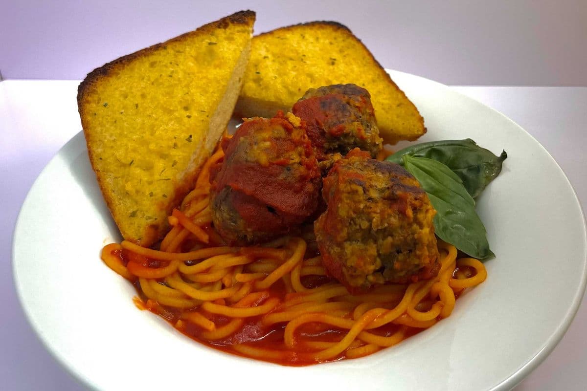 Spaghetti & Meatballs
