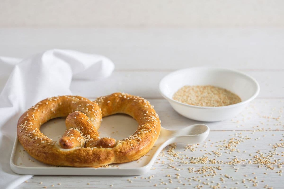 Sesame Pretzel