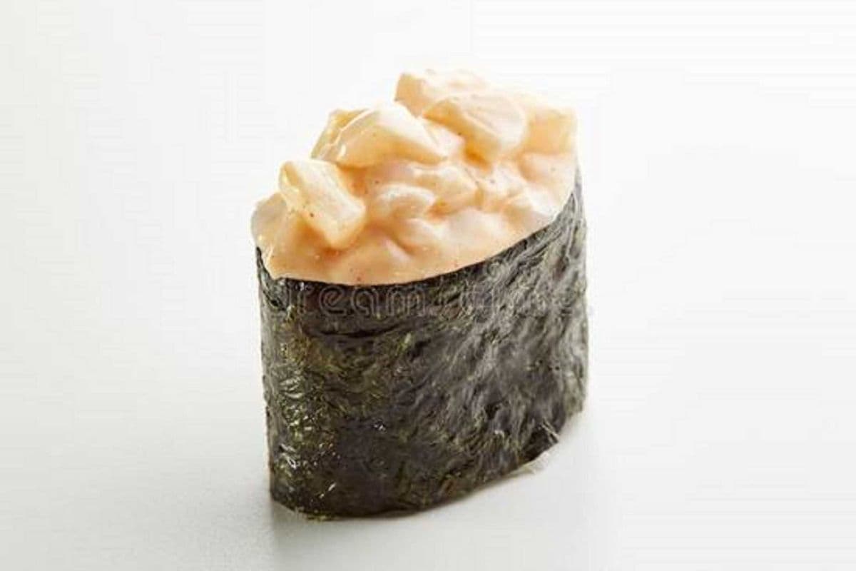 Spicy Scallop Sushi