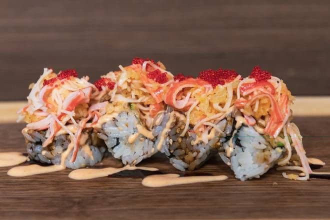 Volcano Roll (8 pcs)