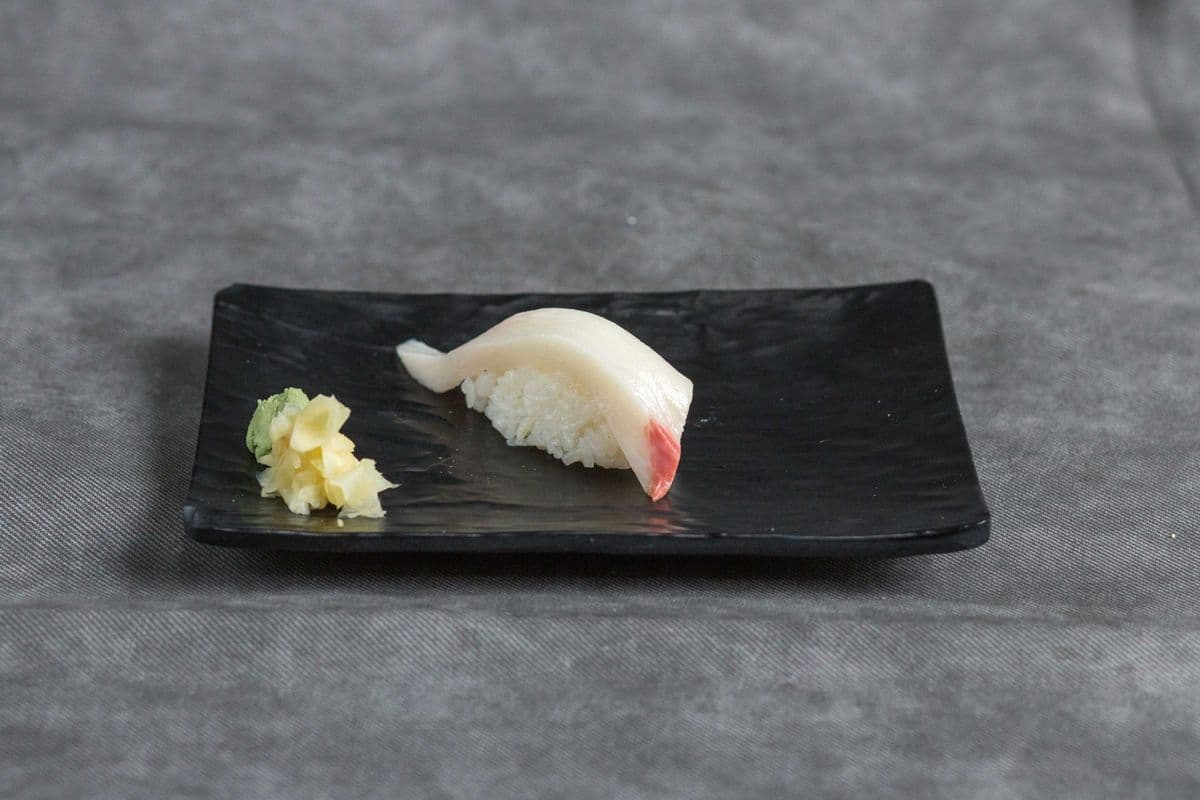 Hamachi (1 pc)